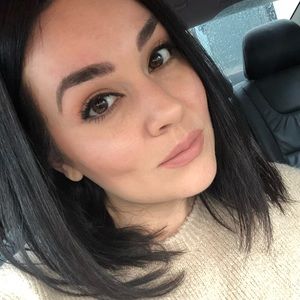 Meet your Posher, Lynette